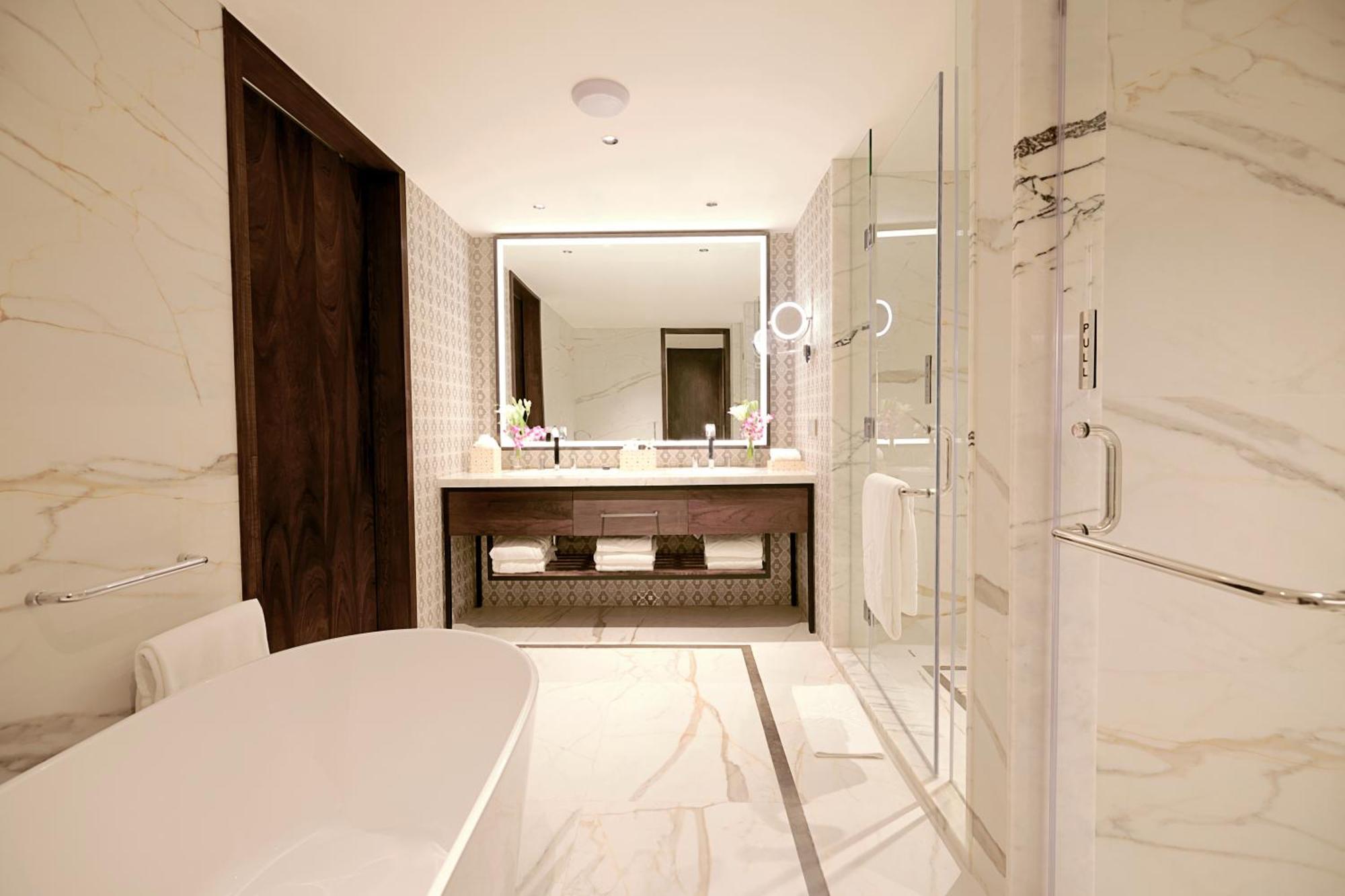 فندق تاج بانجالور دافانهالي المظهر الخارجي الصورة Bathroom