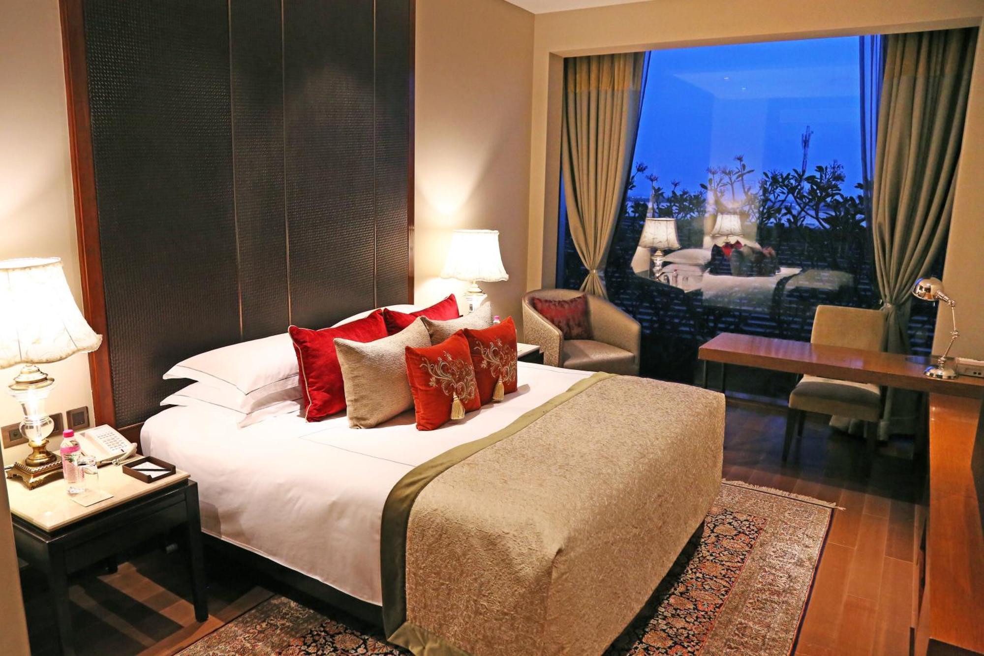 فندق تاج بانجالور دافانهالي الغرفة الصورة A room at the Taj Mahal Palace